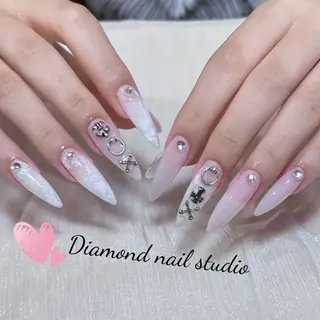 ネイル Aya 🧚🏻‍♀️のネイルデザイン