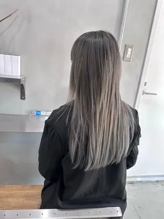 ロング カラー 浦谷 洸成のヘアスタイル