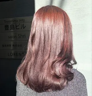 カラー LOREN ちひろのヘアスタイル
