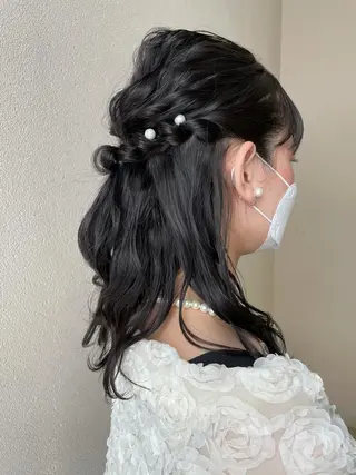 セミロング ヘアアレンジ 沢田 瞳のヘアスタイル