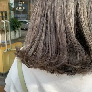 ミディアム カラー カワシマ セイカのヘアスタイル