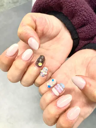 ネイル 大分市都町ネイル NUDGEの眉毛・アイブロウイメージ