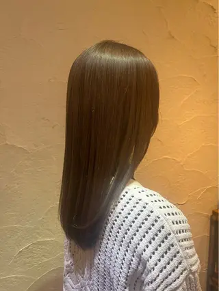ロング ⭐️カラー特化⭐️ 安達佑紀のヘアスタイル