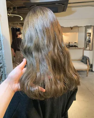 セミロング カラー 似合わせカラー🫶 小川千波のヘアスタイル