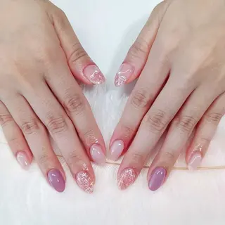 ネイル YUYI.nail salon所属・Mi Naのネイルデザイン