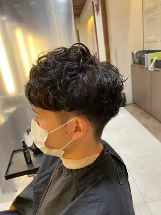 パーマ メンズ 佐野 太河のヘアスタイル