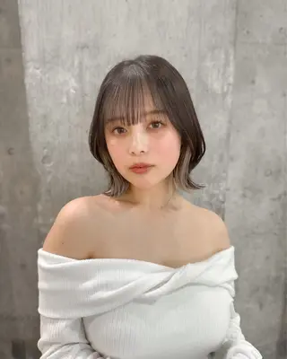 ミディアム ✨くびれヘア 透明感カラー✨のヘアスタイル