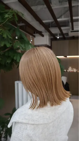 カラー R/🤎 パーマ＆ブリーチ🔥のヘアスタイル