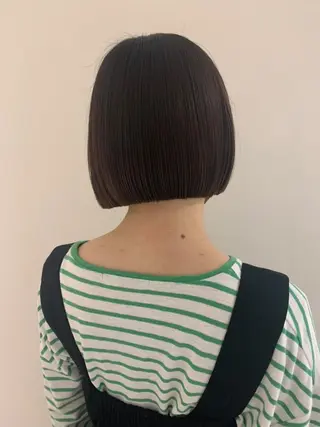 ショート oma 袮次金 鈴香のヘアスタイル