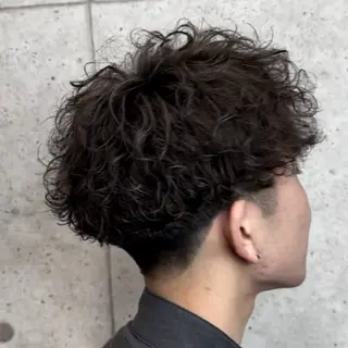 パーマ メンズ メンズパーマ🔵 ハイトーン✨原田慎也のヘアスタイル