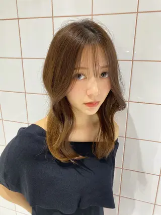セミロング 郁弥モテショート💕 韓国レイヤー🇰🇷のヘアスタイル