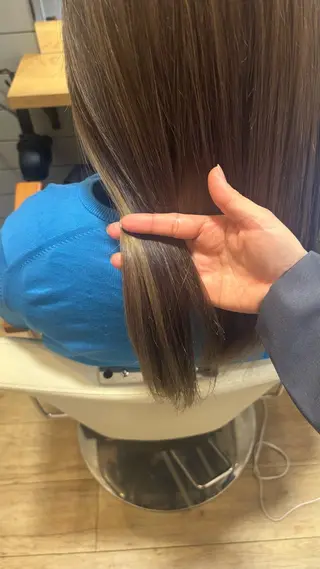 ロング makoto⌇レイヤ ー⌇艶カラー🍒‎のヘアスタイル