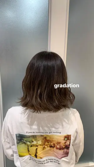 ミディアム カラー 山下恋佳/矢場町/ ブリーチ/ショートのヘアスタイル