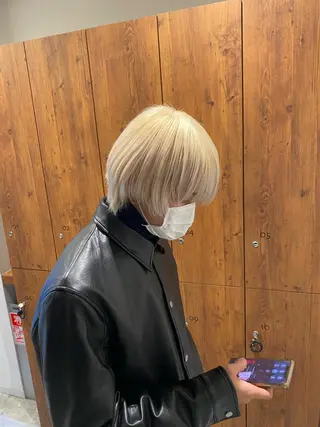 メンズ 透明感ブリーチ/ メンズパーマのヘアスタイル