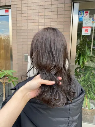セミロング ELEN 新百合ヶ丘のヘアスタイル
