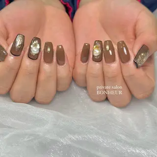 ネイル BONHEUR Annaのネイルデザイン