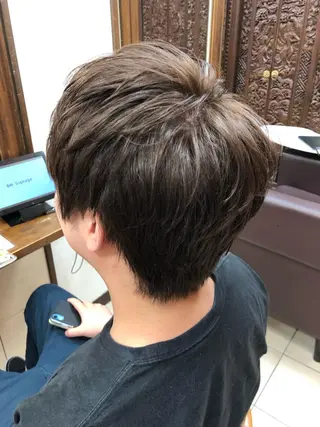 ショート カラー メンズ 白髪ぼかし脱白髪染め 大塚綾のヘアスタイル