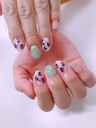 ネイル Lily Roseスタッフ一同のマツエク・マツパデザイン