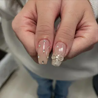 ネイル koyu 🩶のネイルデザイン