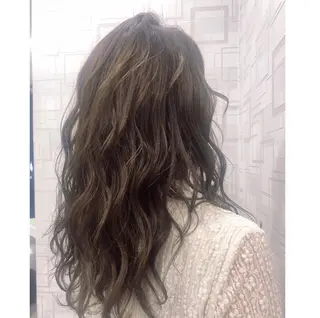 ロング カラー 韓国ヘア/レイヤー/ 暖色カラー/ Aiのヘアスタイル