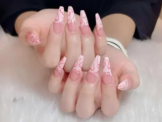 ネイル Queen Nail Salon所属・Vuong Ngoc Quynhのネイルデザイン