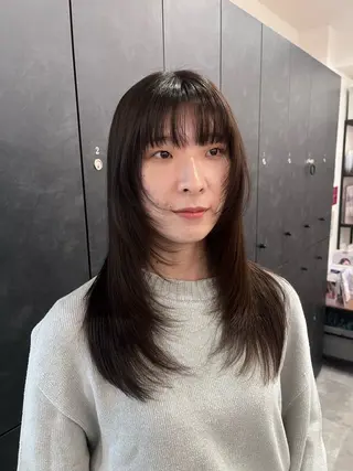 ロング Viot 銀座 樋口 桃佳のヘアスタイル