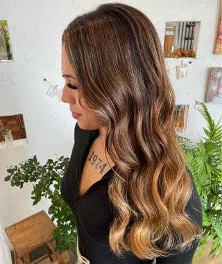 ロング カラー 🌸小掛🌸 豊橋外国人風カラーのヘアスタイル