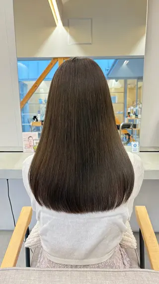 ロング カラー TEMIL HAIR 愛莉のヘアスタイル