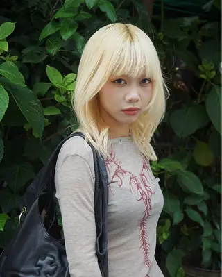 ミディアム カラー レイヤーカット /ハイトーンchaoのヘアスタイル