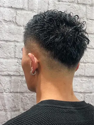 ショート パーマ メンズ 銀座マツナガ新宿野村ビル店所属・メンズカット 佐藤優菜のヘアスタイル