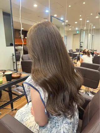 ロング 伊木 栞乃のヘアスタイル