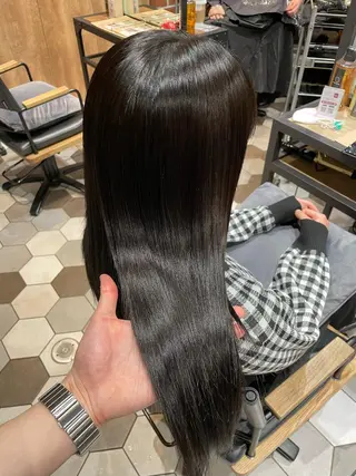 ロング 髪質改善、縮毛矯正 酸性縮毛矯正のヘアスタイル