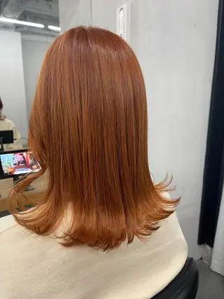 ミディアム カラー 難波 茜のヘアスタイル