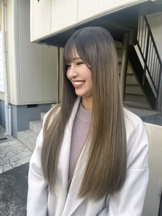 ロング カラー ere 代々木公園所属・みほ/ニュアンス/ モード/艶カラーのヘアスタイル
