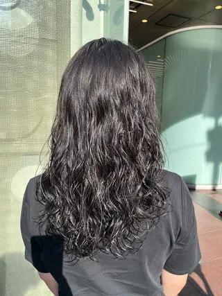 ミディアム 赤みなしカラー/梅田 /レイヤー/IORIのヘアスタイル