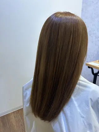 ロング カラー 尾崎 恭子のヘアスタイル