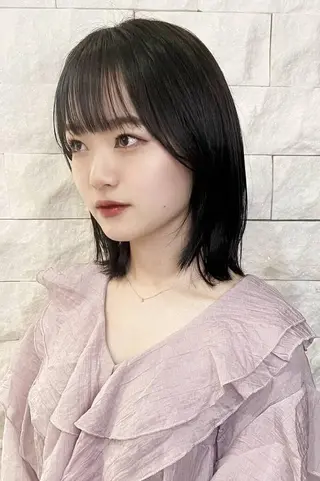 ミディアム ルシードスタイル REVEのヘアスタイル