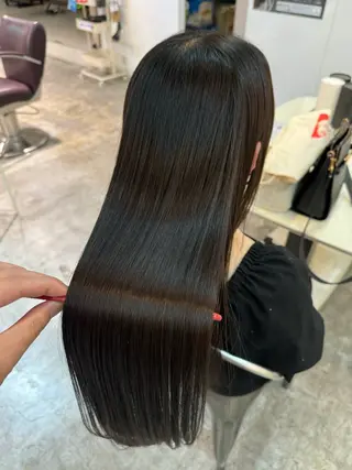 セミロング 髪質改善・デザイン 特化Shion🦊のヘアスタイル