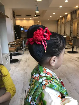 ヘアアレンジ キッズ 【デザイナー】田中 美生のヘアスタイル