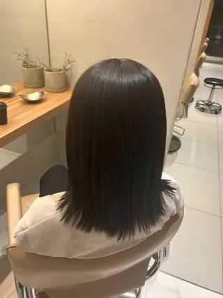 ミディアム ひなの🩵🫧 透明感/艶カラーのヘアスタイル