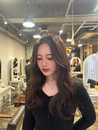 ロング カラー pia/リサコ ボブ/縮毛のヘアスタイル