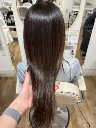 ロング パーマ Risa🐈⬛/ グレージュ/透明感のヘアスタイル