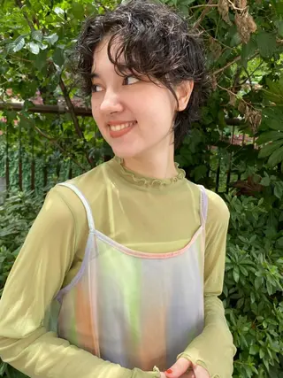 ミディアム パーマ カラー CEINE+ officialのヘアスタイル