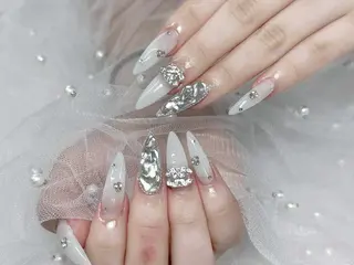 ネイル ヒェウ Nail Nambaのネイルデザイン