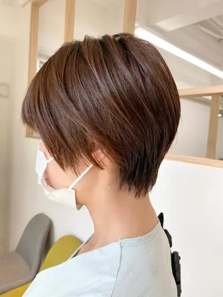 ショート カラー 臺 佳連のヘアスタイル