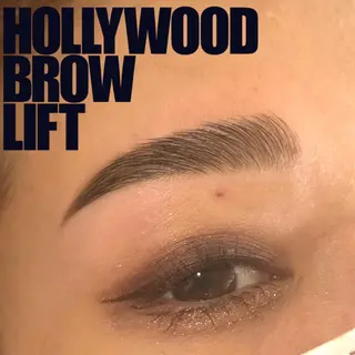 アイブロウ 眉毛と韓国肌質改善 サロン　和泉府中のエステ・リラクイメージ