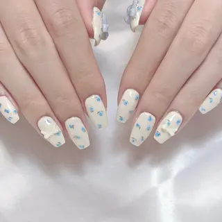 ネイル fein. miku🎀🍼のネイルデザイン