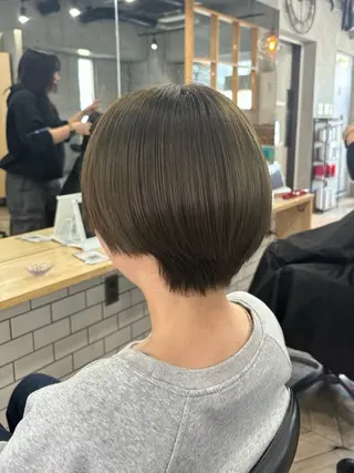 ショート angelica難波 Hinaのヘアスタイル