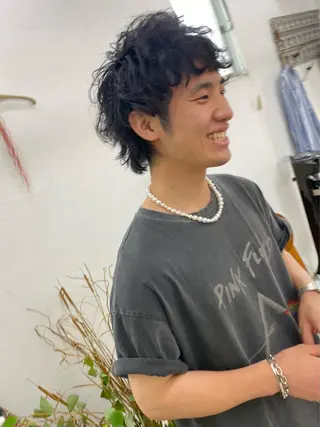 ショート パーマ メンズ qiie/ワンカラー インナーカラーのヘアスタイル