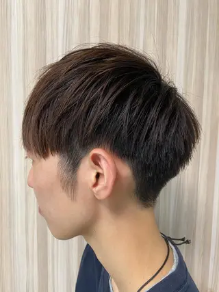 メンズ コテ巻き風パーマ 藤澤　知彌のヘアスタイル